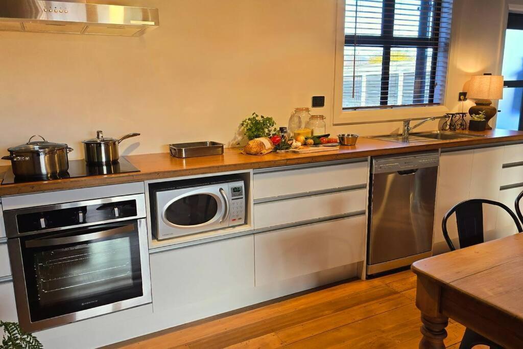 ביאנהיים Apartment 3 - Haddin Court - Industrial Glam מראה חיצוני תמונה
